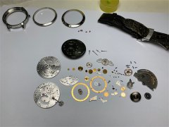 欧米茄手表后盖裂痕烦恼？专业修复技巧让你爱表焕
